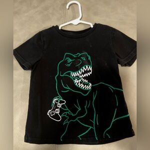 SHEIN Black T-Rex Graphic Kids Tee